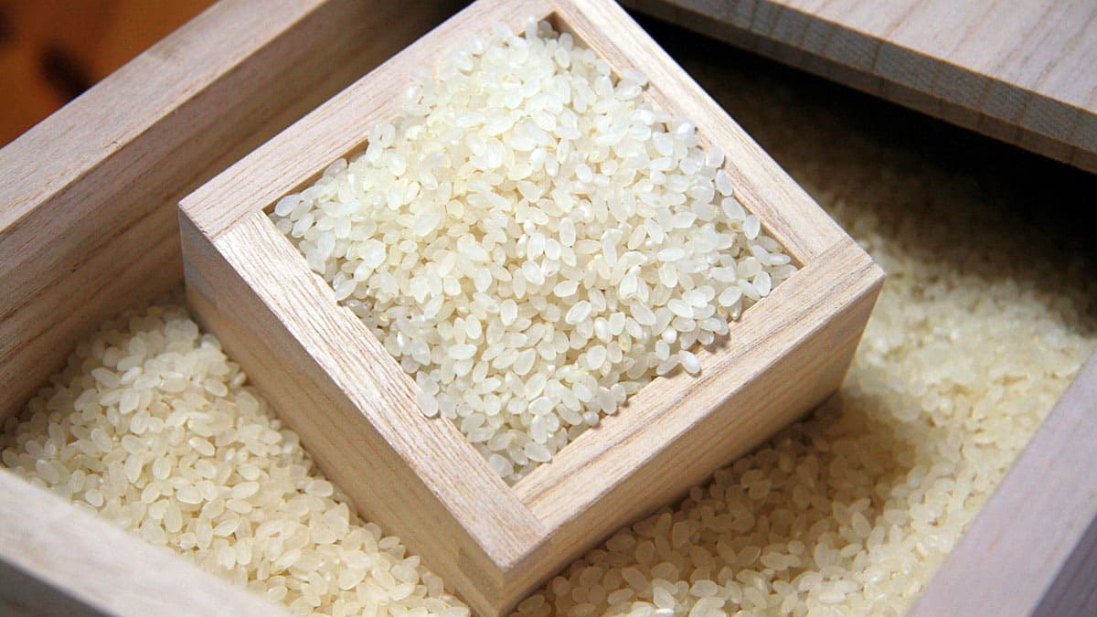 桐の米びつで保管されているお米